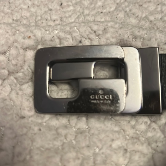 Black Leather Gucci Belt - Picture 1 of 2